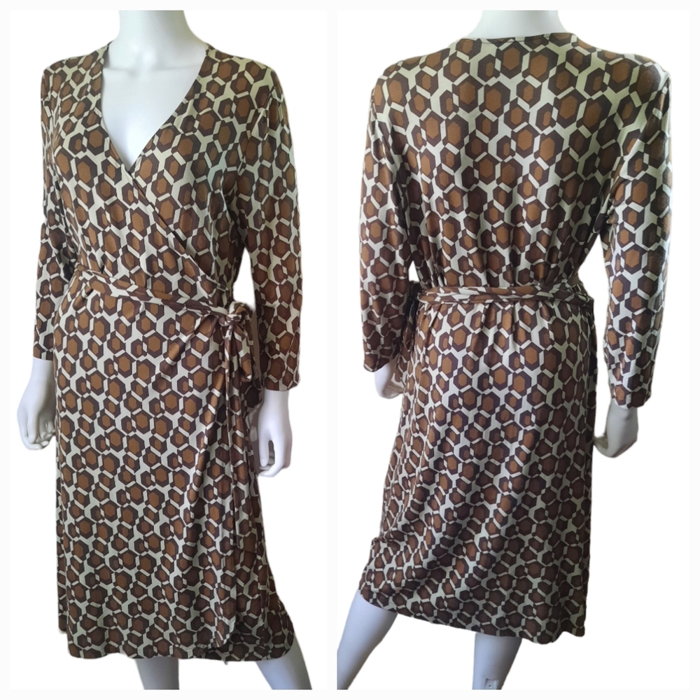 RAFAELLA Graphic Print Stretch 3/4 Sleeve Wrap Midi Dress Sz L Brown Combo